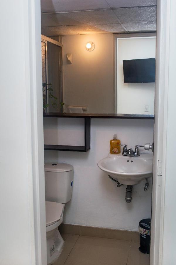 El Jardin De Manila Apartment Medellin Ngoại thất bức ảnh